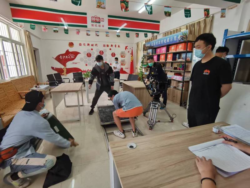 富宁县广告片拍摄公司：极简主义践行者，少即是多的视觉哲学